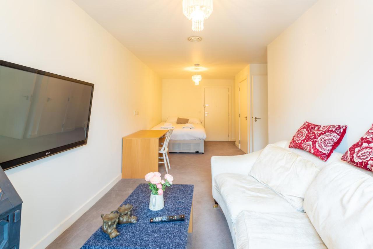 Amazing Modern 2 Bedroom Flat In Greenwich For 4 People Londra Dış mekan fotoğraf