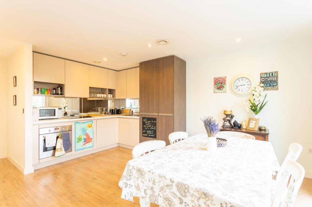 Amazing Modern 2 Bedroom Flat In Greenwich For 4 People Londra Dış mekan fotoğraf